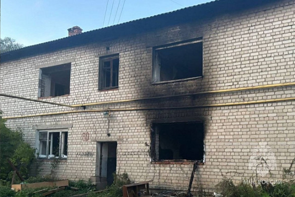 В Родниках сгорел еще один расселенный дом в 250 квадратов